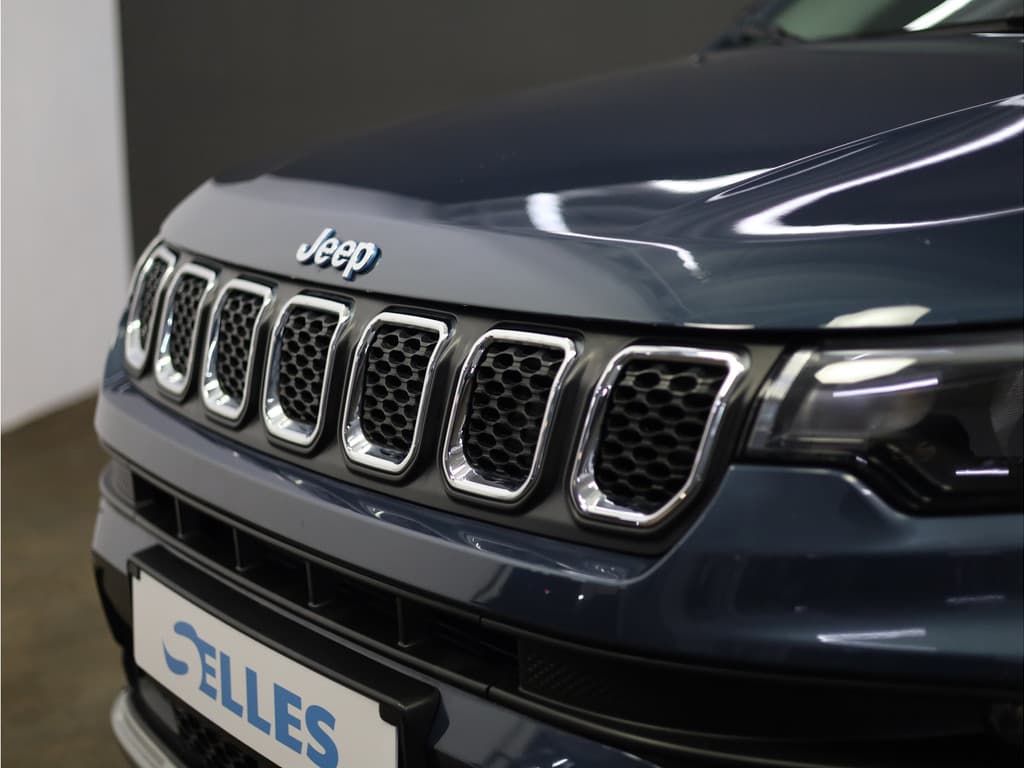 Jeep Compass 4xe 190 Plug-in Hybrid Electric Limited thumbnail 13
