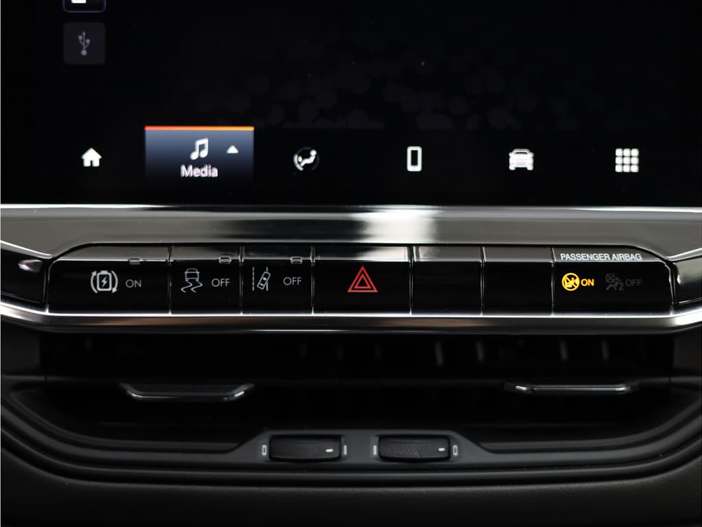 Jeep Compass 4xe 190 Plug-in Hybrid Electric Limited thumbnail 32