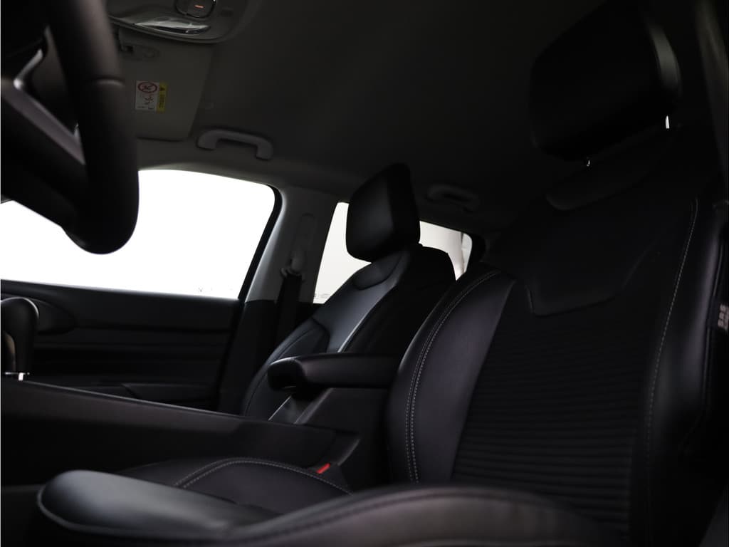 Jeep Compass 4xe 190 Plug-in Hybrid Electric Limited thumbnail 35