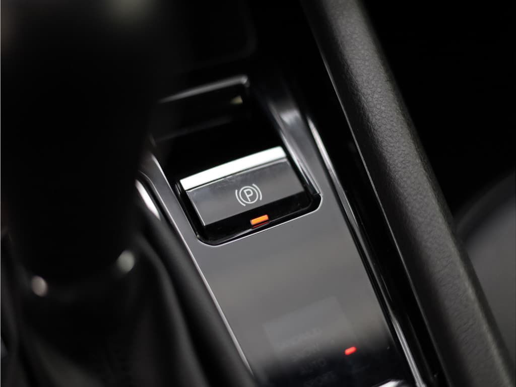 Jeep Compass 4xe 190 Plug-in Hybrid Electric Limited 80th Anniversary thumbnail 14