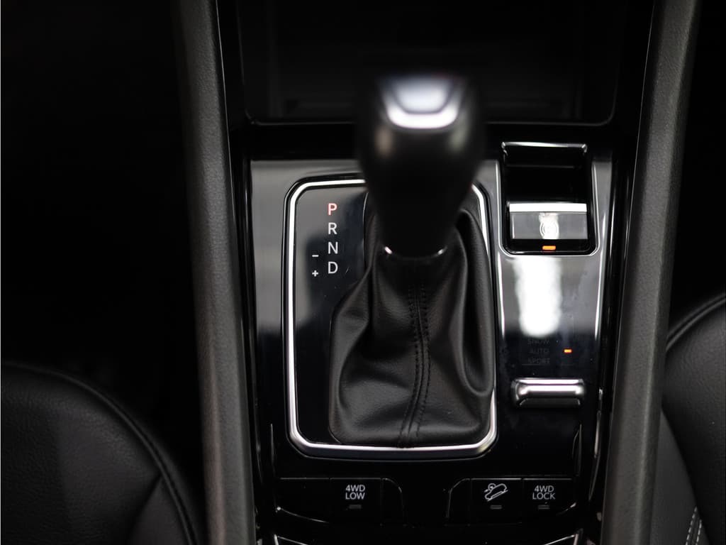 Jeep Compass 4xe 190 Plug-in Hybrid Electric Limited 80th Anniversary thumbnail 16