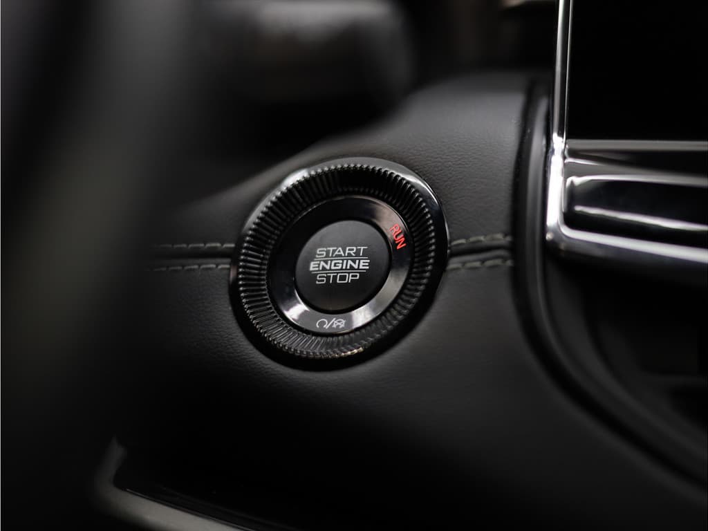 Jeep Compass 4xe 190 Plug-in Hybrid Electric Limited 80th Anniversary thumbnail 17