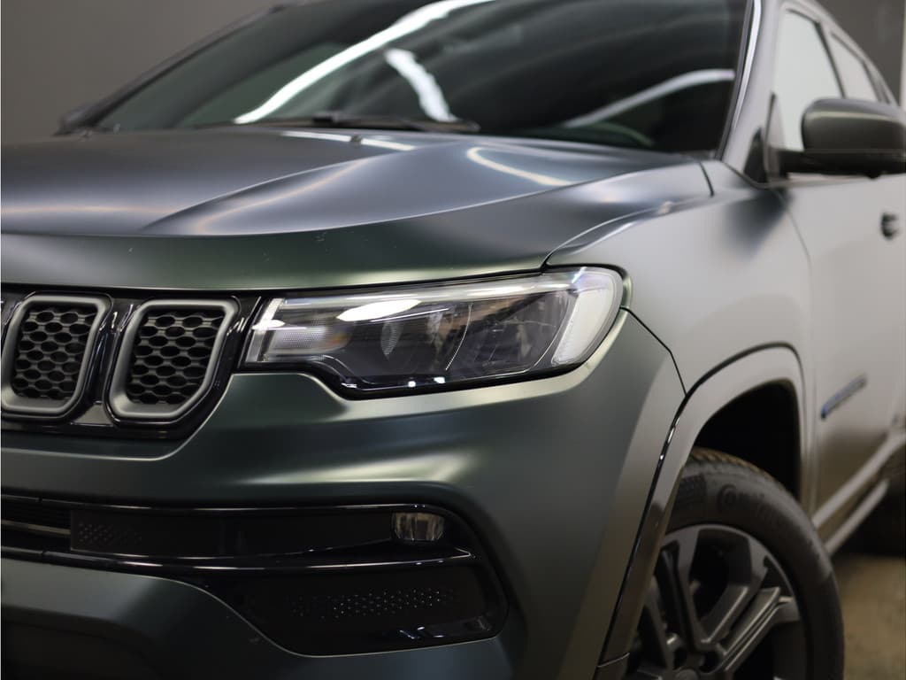 Jeep Compass 4xe 190 Plug-in Hybrid Electric Limited 80th Anniversary thumbnail 23