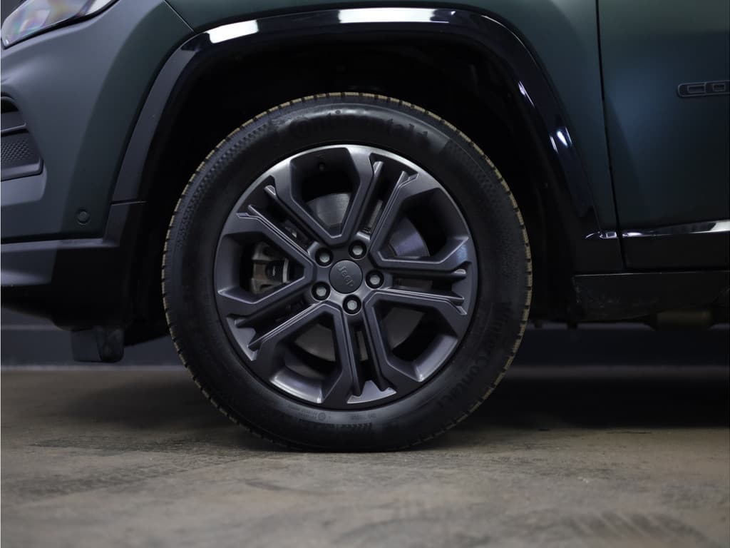 Jeep Compass 4xe 190 Plug-in Hybrid Electric Limited 80th Anniversary thumbnail 30