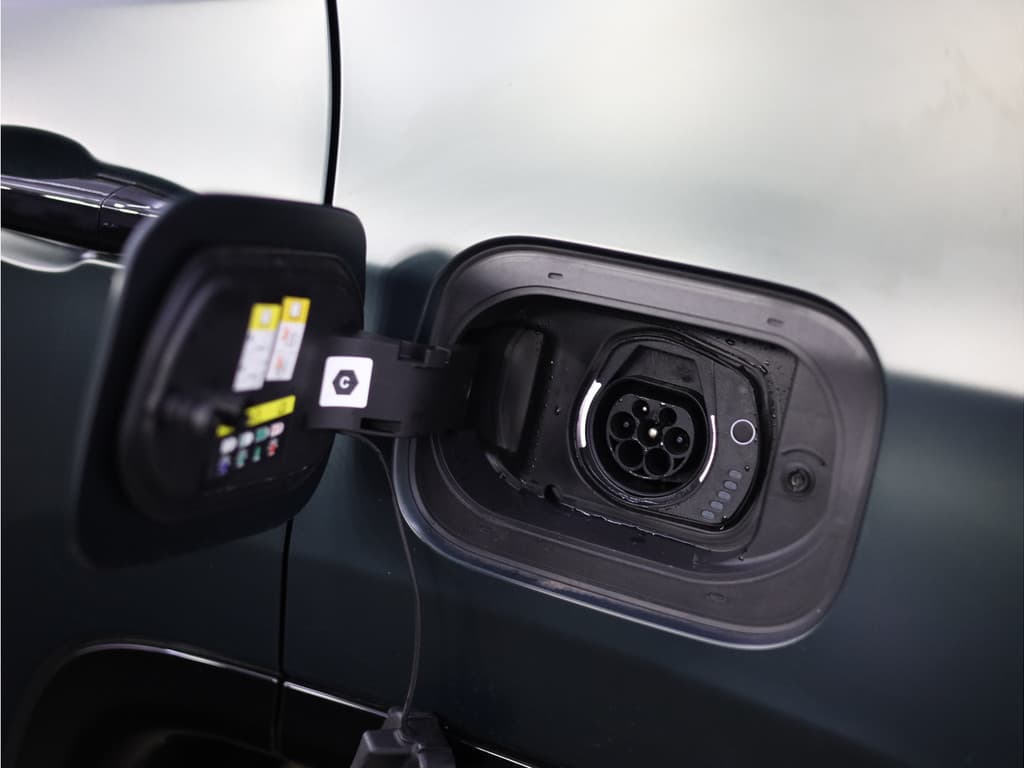 Jeep Compass 4xe 190 Plug-in Hybrid Electric Limited 80th Anniversary thumbnail 31