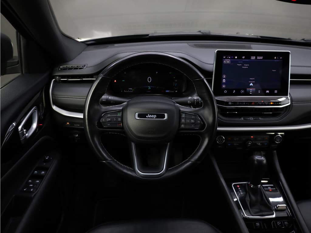 Jeep Compass 4xe 190 Plug-in Hybrid Electric Limited 80th Anniversary thumbnail 6