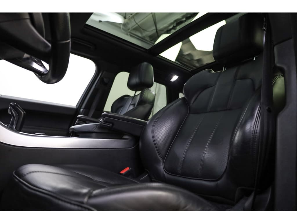 Land Rover Range Rover Sport 3.0 SDV6 HSE Dynamic thumbnail 2