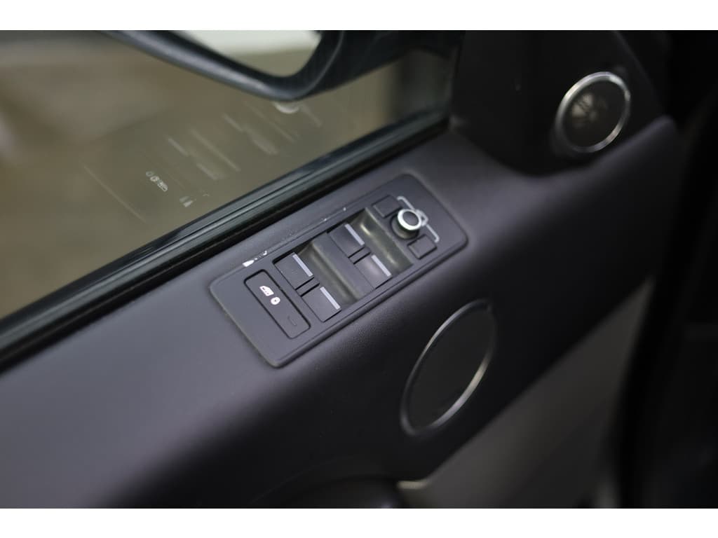 Land Rover Range Rover Sport 3.0 SDV6 HSE Dynamic thumbnail 12