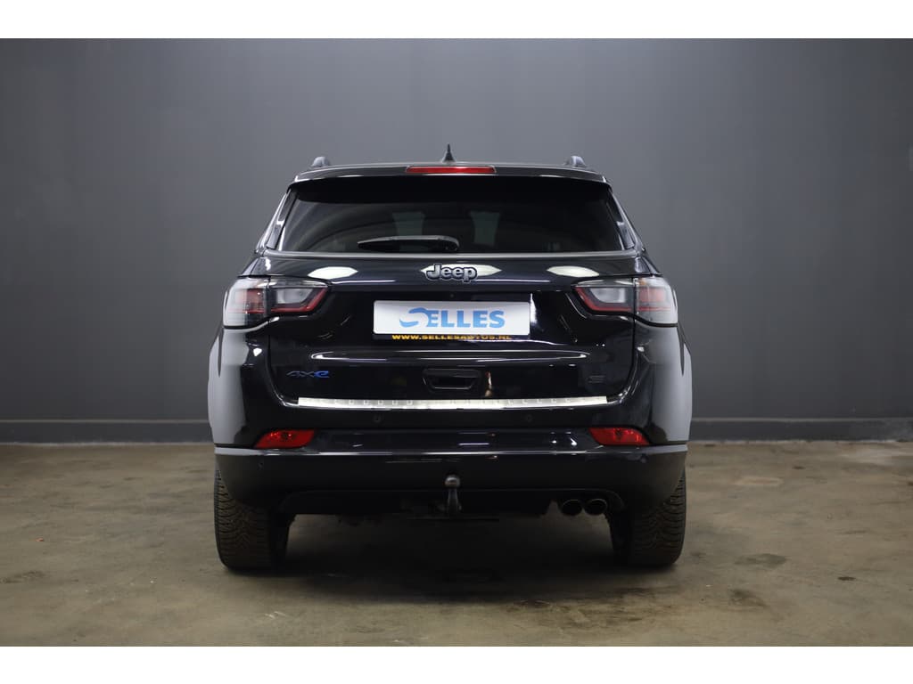 Jeep Compass 4xe 240 Plug-in Hybrid Electric S thumbnail 23