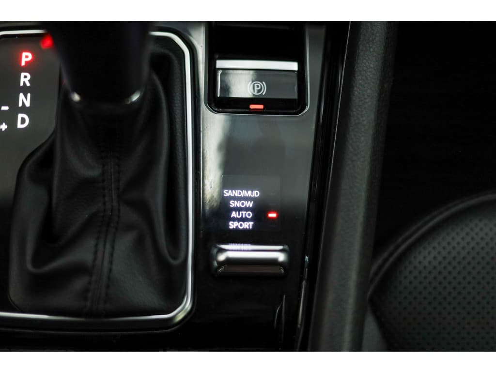 Jeep Compass 4xe 240 Plug-in Hybrid Electric S thumbnail 35