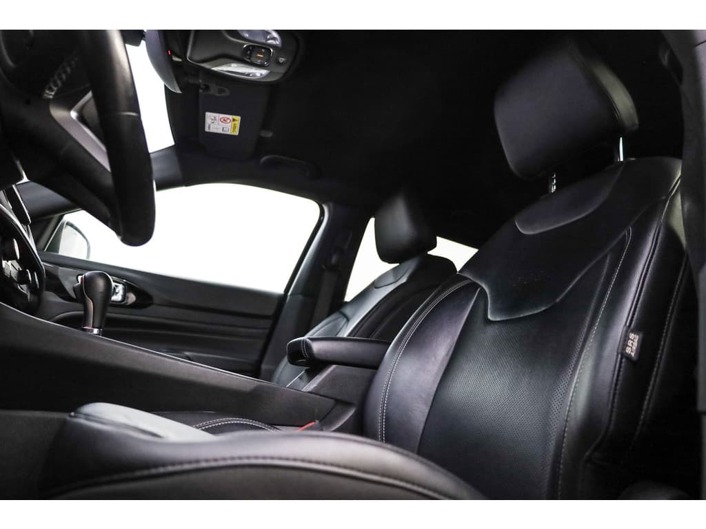 Jeep Compass 4xe 240 Plug-in Hybrid Electric S thumbnail 10