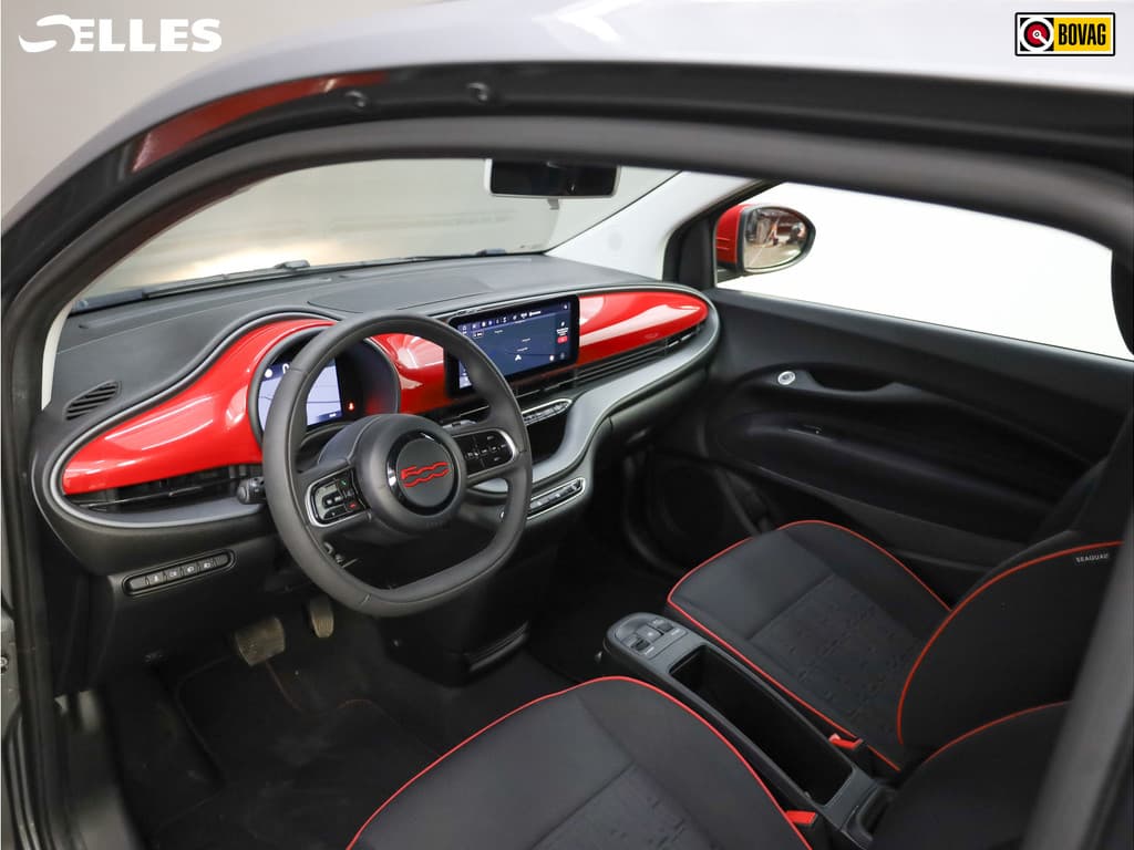 Fiat 500E RED 42 kWh thumbnail 2