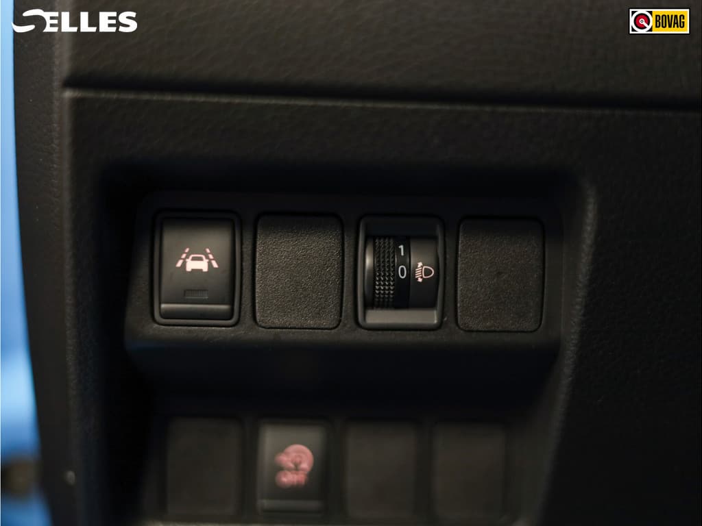 Nissan QASHQAI 1.2 N-Connecta thumbnail 23