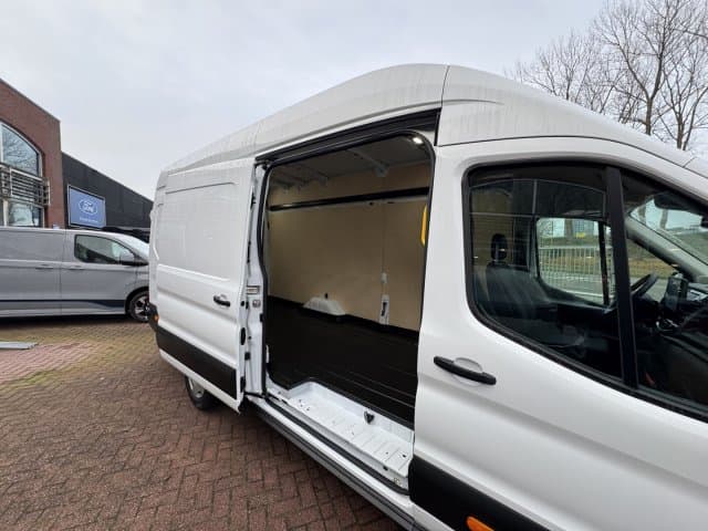 Ford Transit 350 2.0 TDCI L4H3 Trend RWD thumbnail 18