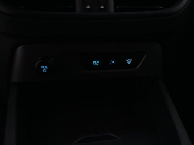 Ford E-Transit Courier Limited 44 kWh thumbnail 18