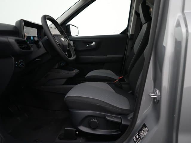 Ford E-Transit Courier Limited 44 kWh thumbnail 29