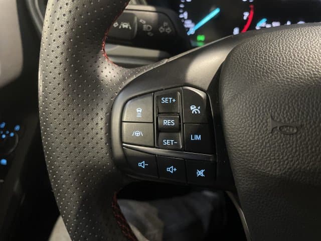 Ford Focus Wagon Ecoboost Hybrid 155 pk ST-line thumbnail 12