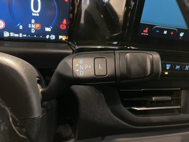 Ford Tourneo Custom Titanium X 340 2.5 PHEV 233 pk L2 9 persoons thumbnail 19