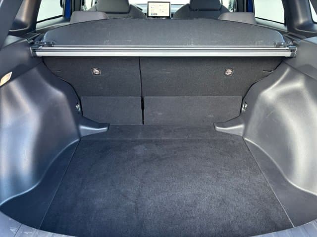 Toyota Corolla Cross Hybrid 140 Dynamic thumbnail 8