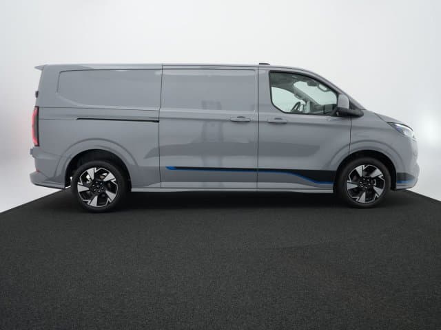 Ford Transit Custom 320 2.5 PHEV L2H1 Sport thumbnail 5