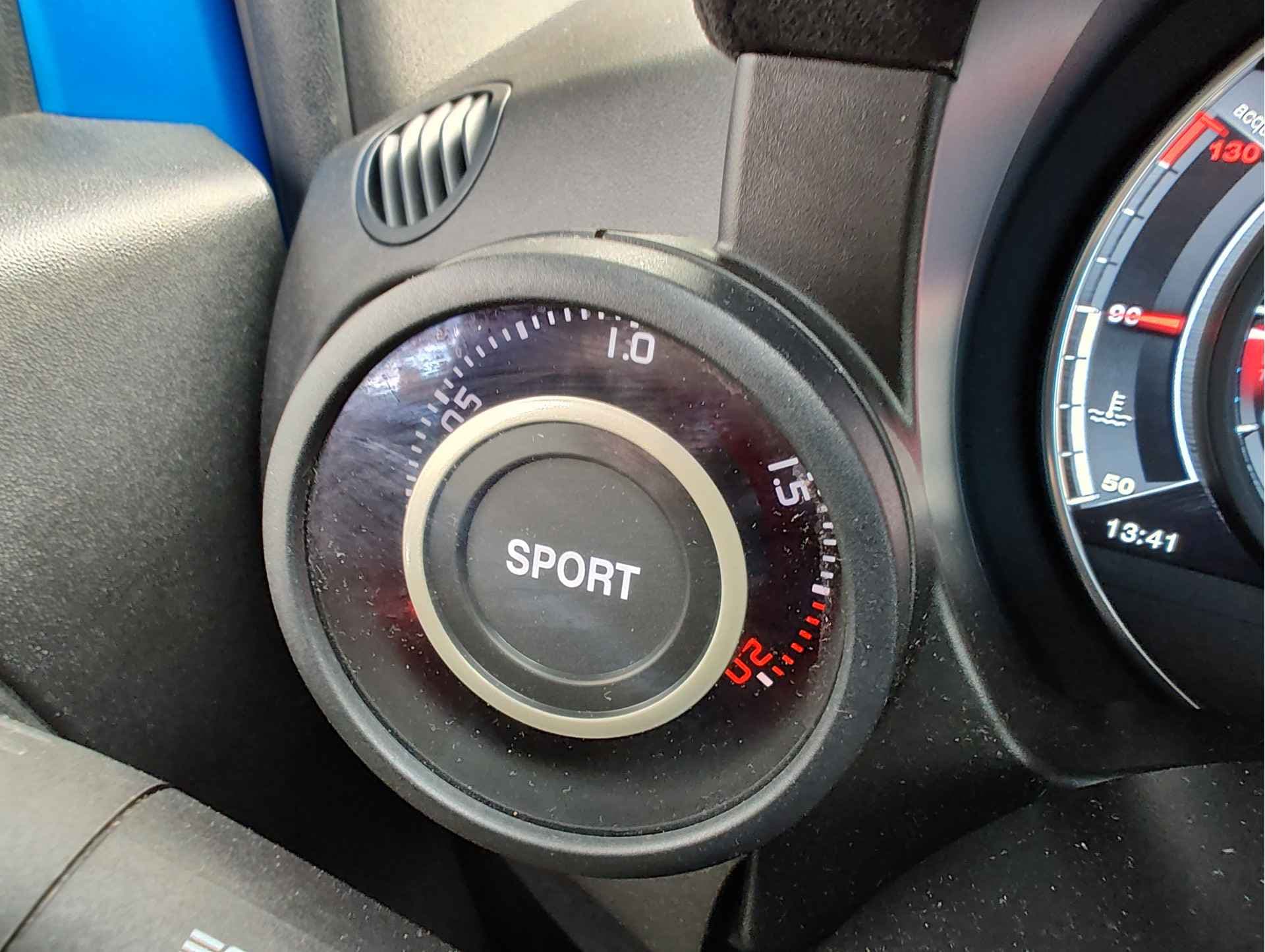 Abarth 695 1.4 T-JET 180PK thumbnail 25