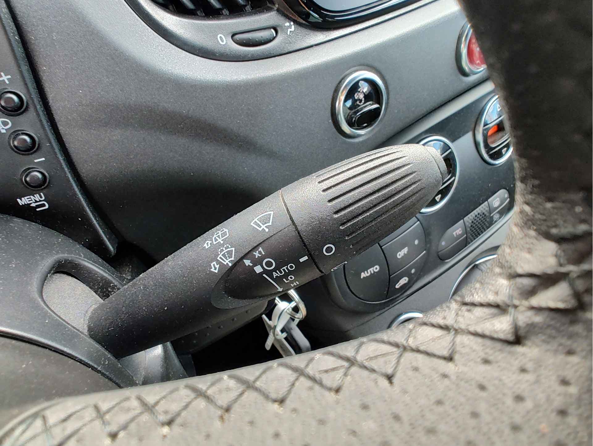 Abarth 695 1.4 T-JET 180PK thumbnail 27