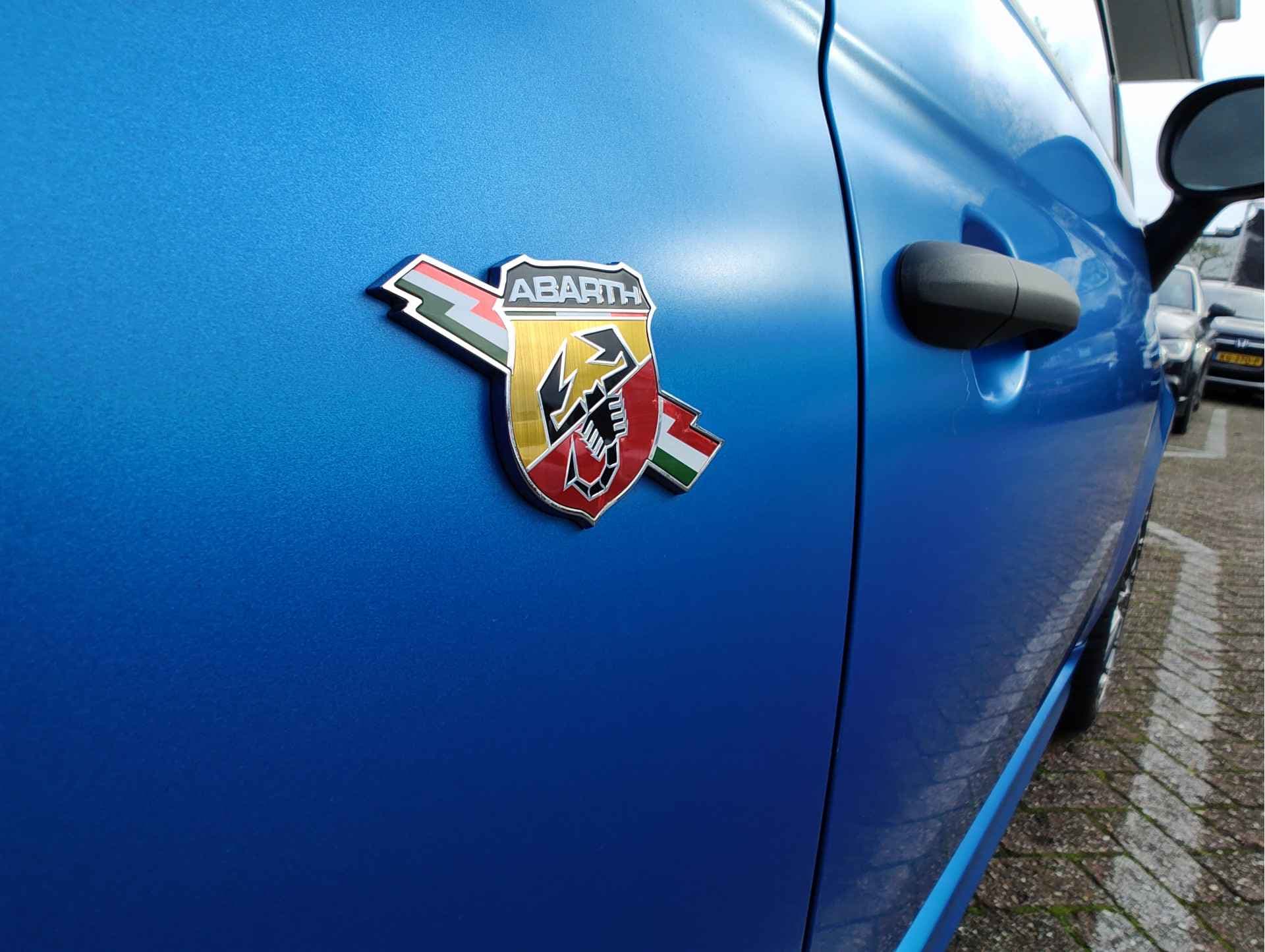 Abarth 695 1.4 T-JET 180PK thumbnail 33