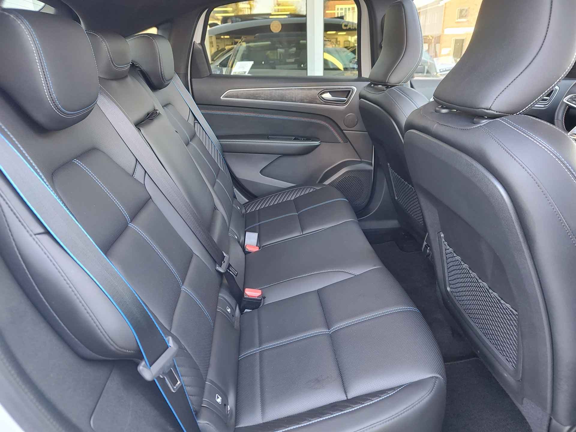 Renault Arkana 1.6 E-TECH FULL HYBRID 145 ESPRIT ALPINE AUT. thumbnail 10