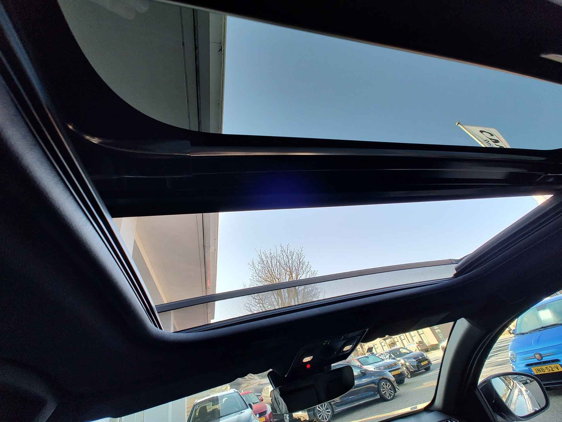 Renault Arkana 1.6 E-TECH FULL HYBRID 145 ESPRIT ALPINE AUT. thumbnail 13