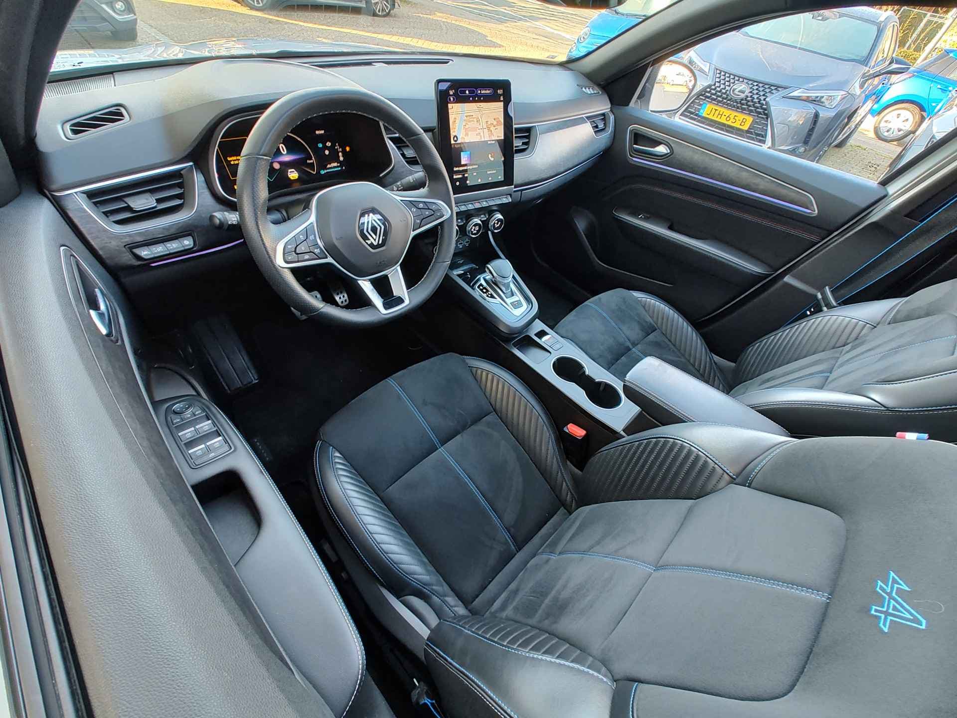 Renault Arkana 1.6 E-TECH FULL HYBRID 145 ESPRIT ALPINE AUT. thumbnail 14