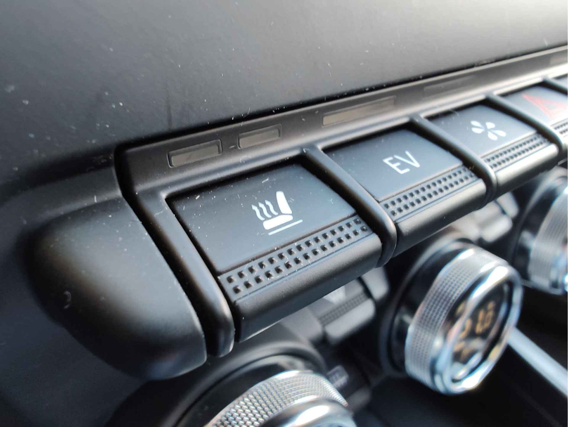 Renault Arkana 1.6 E-TECH FULL HYBRID 145 ESPRIT ALPINE AUT. thumbnail 17