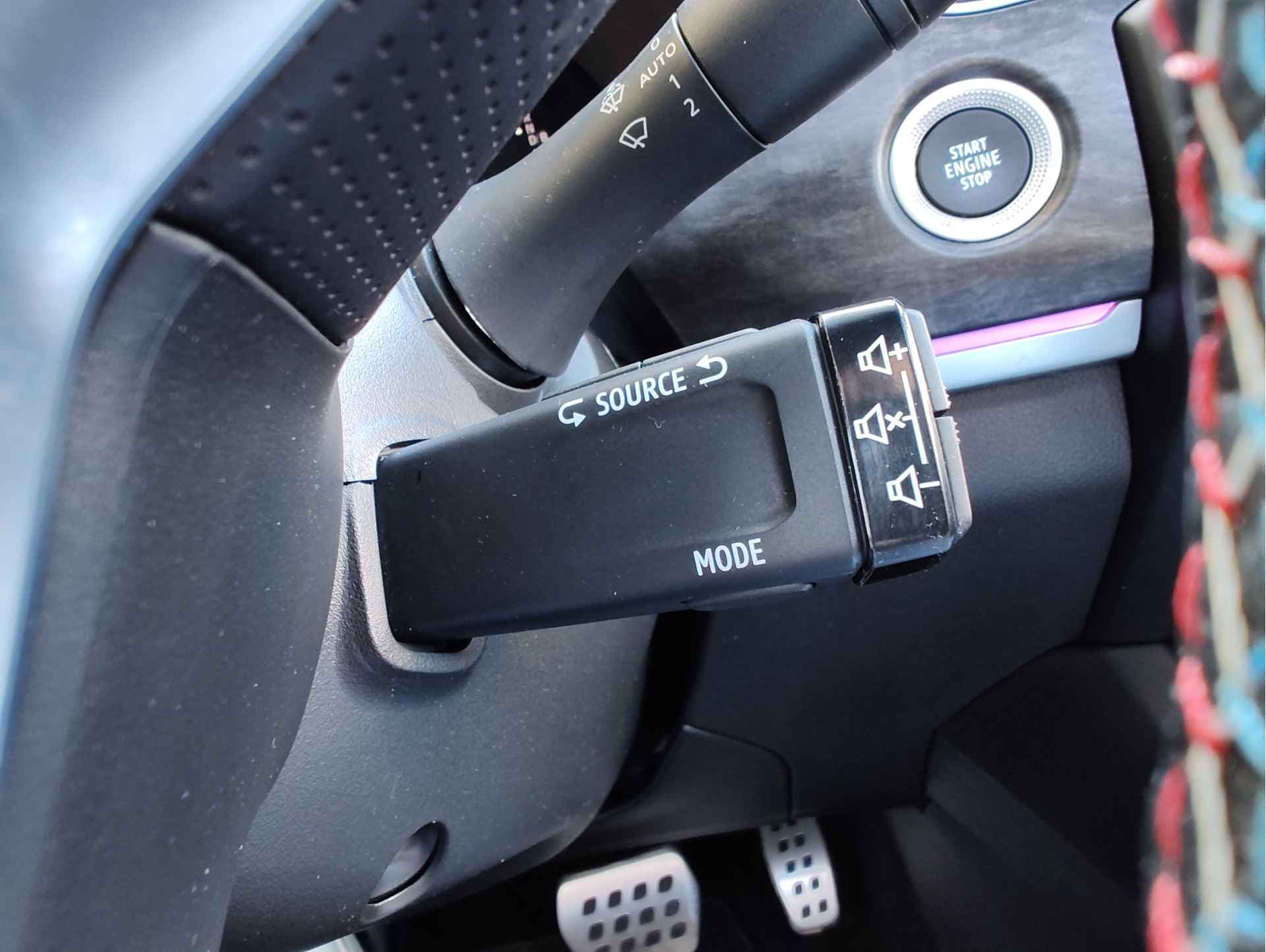 Renault Arkana 1.6 E-TECH FULL HYBRID 145 ESPRIT ALPINE AUT. thumbnail 26