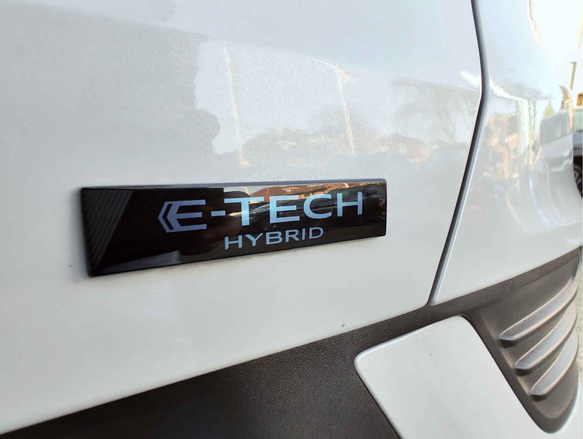 Renault Arkana 1.6 E-TECH FULL HYBRID 145 ESPRIT ALPINE AUT. thumbnail 36