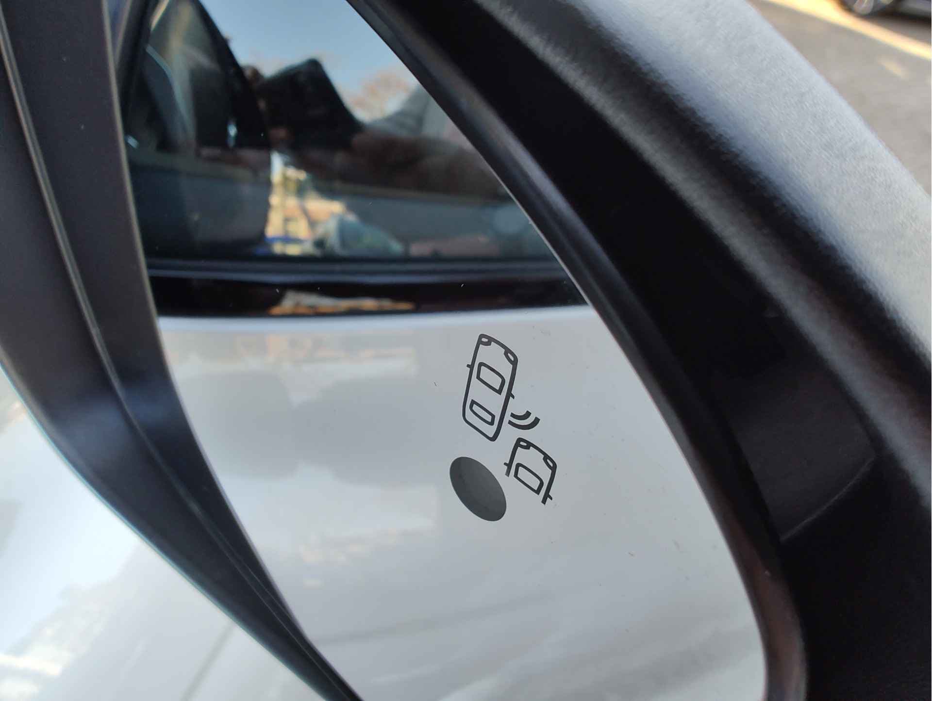 Renault Arkana 1.6 E-TECH FULL HYBRID 145 ESPRIT ALPINE AUT. thumbnail 38