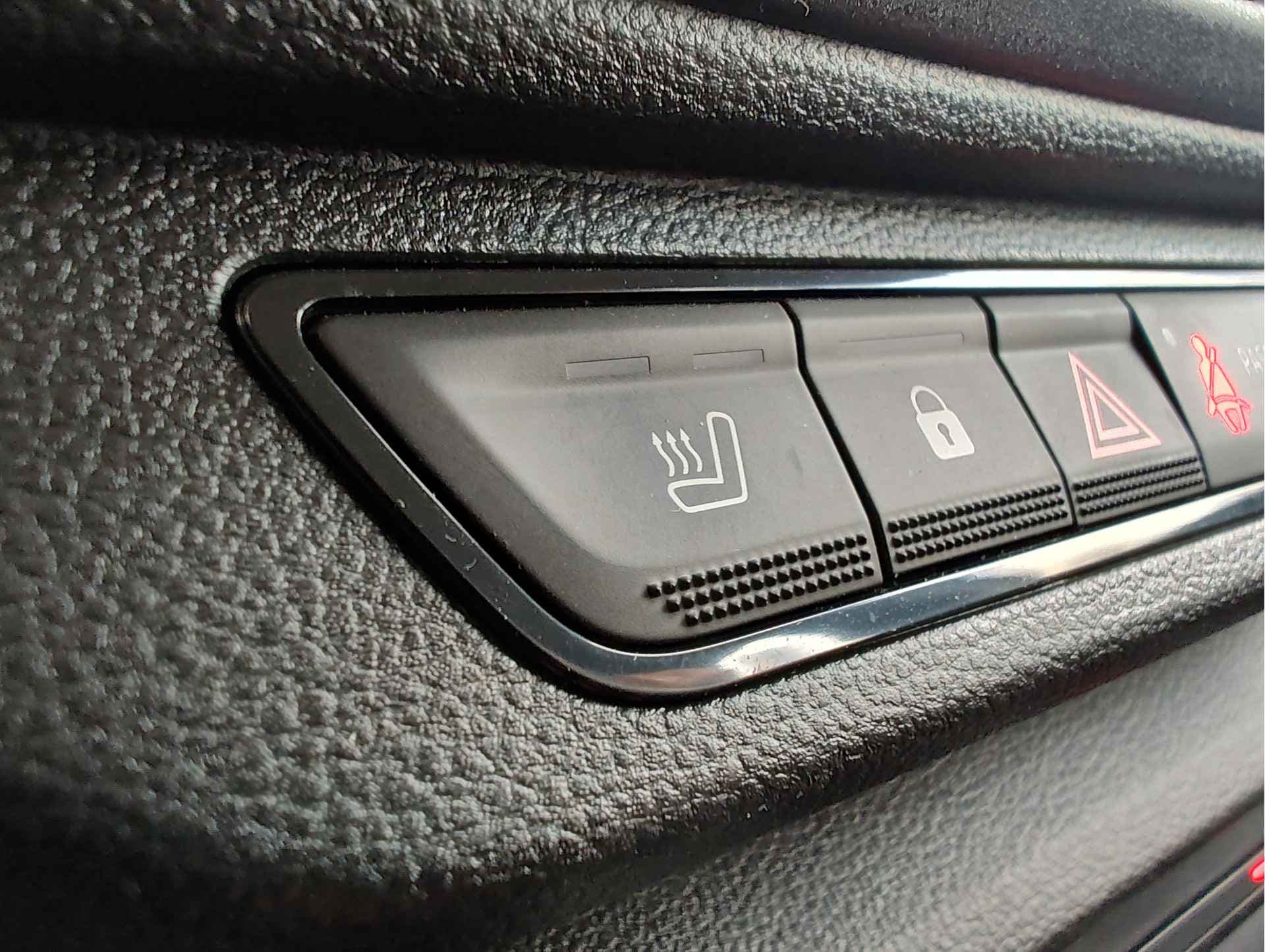 Dacia Sandero 1.0 TCE 90 EXPRESSION AUTOMAAT thumbnail 16