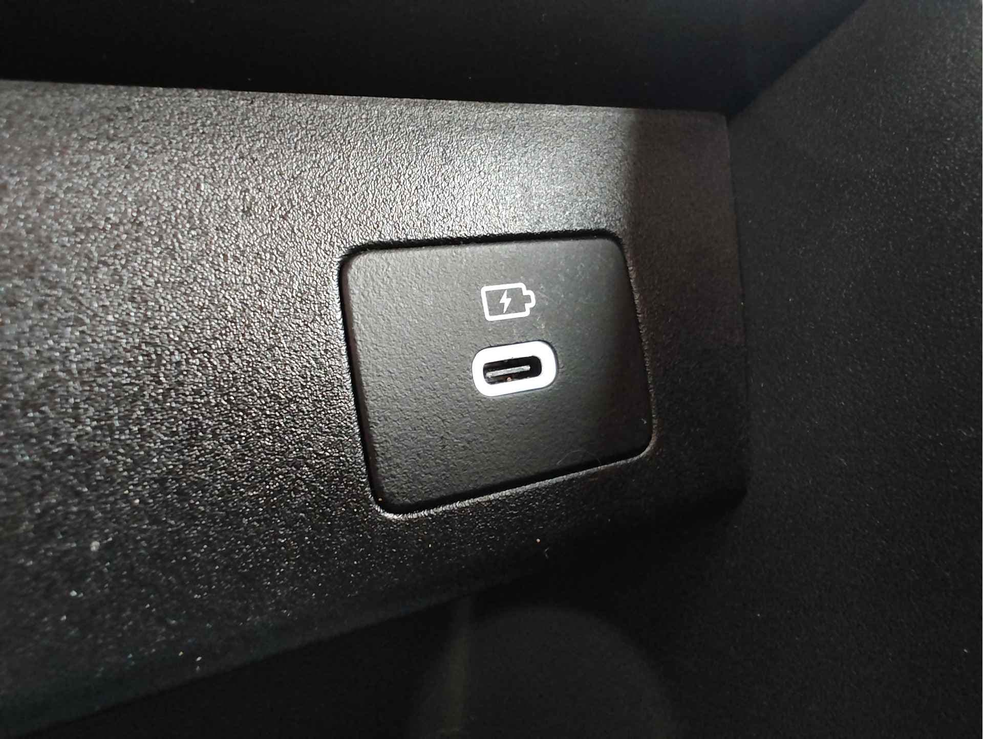 Dacia Sandero 1.0 TCE 90 EXPRESSION AUTOMAAT thumbnail 19