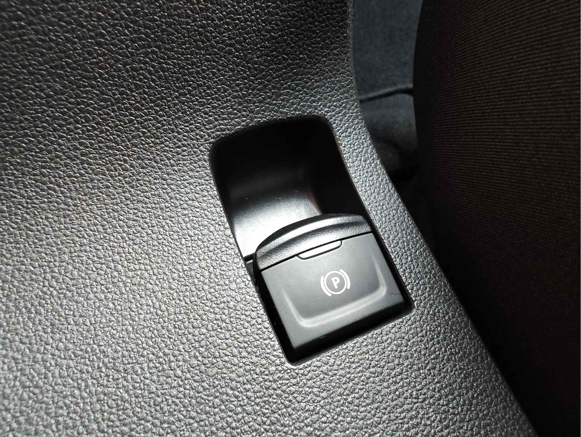 Dacia Sandero 1.0 TCE 90 EXPRESSION AUTOMAAT thumbnail 21