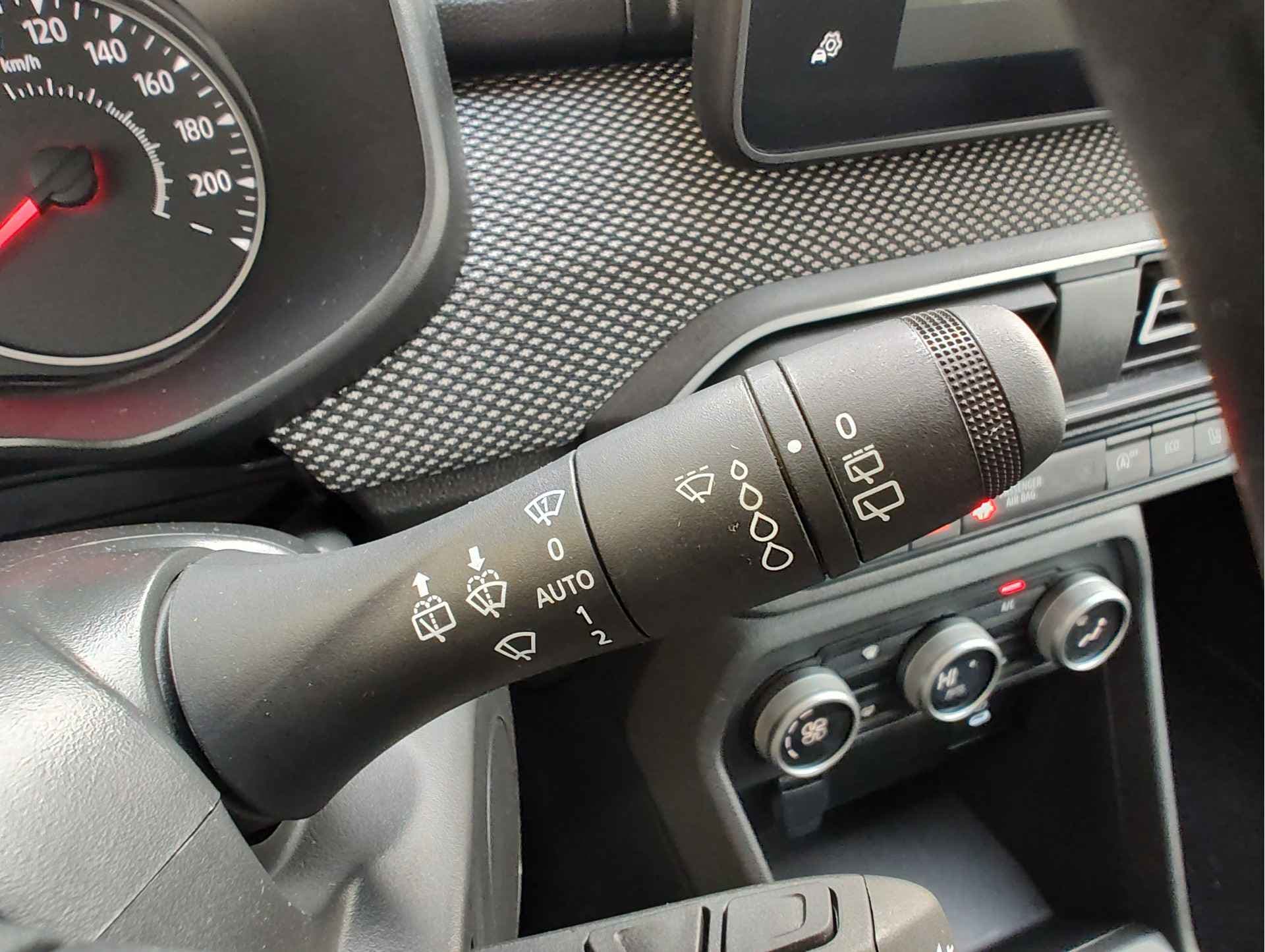 Dacia Sandero 1.0 TCE 90 EXPRESSION AUTOMAAT thumbnail 24