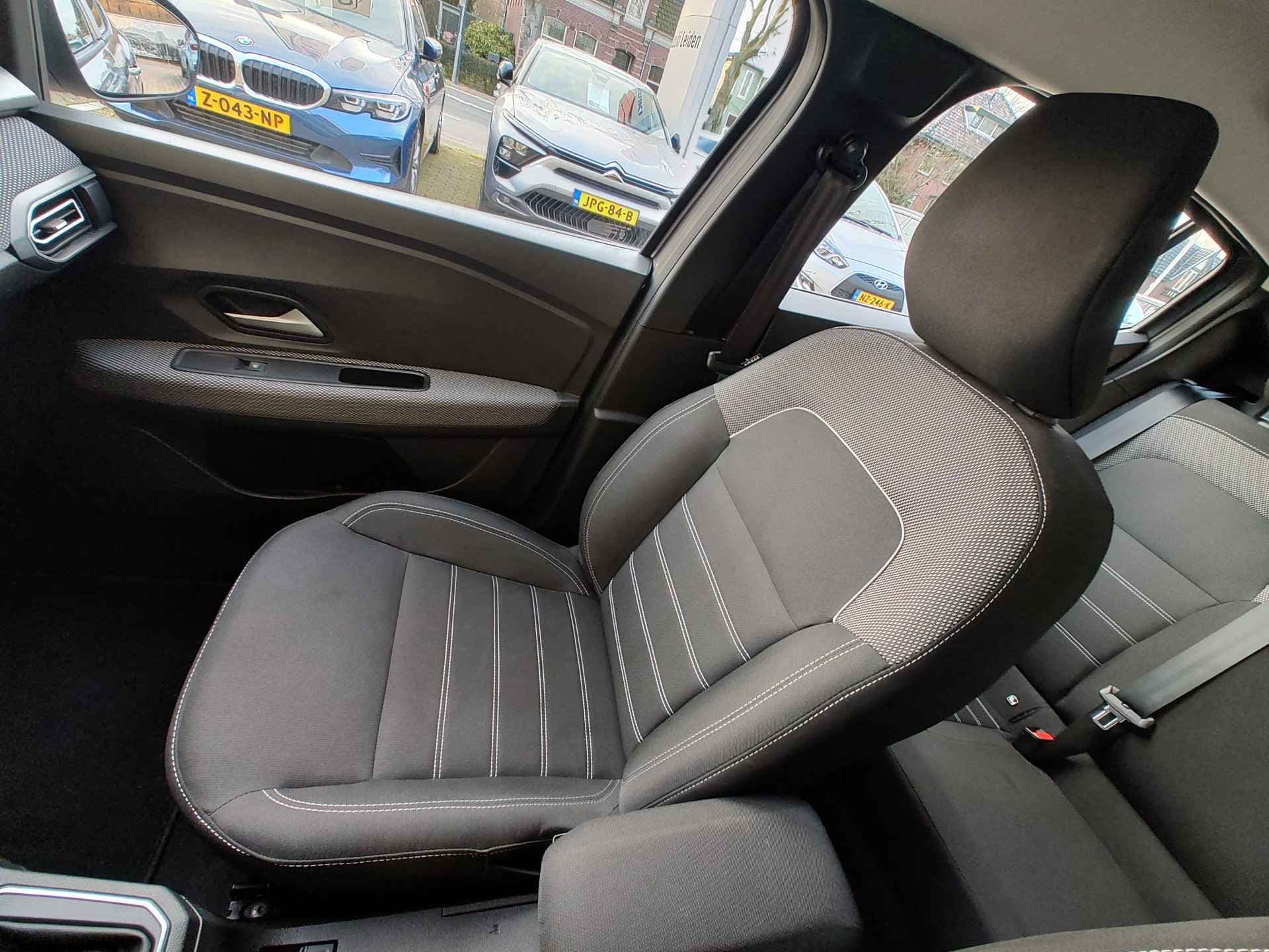 Dacia Sandero 1.0 TCE 90 EXPRESSION AUTOMAAT thumbnail 33