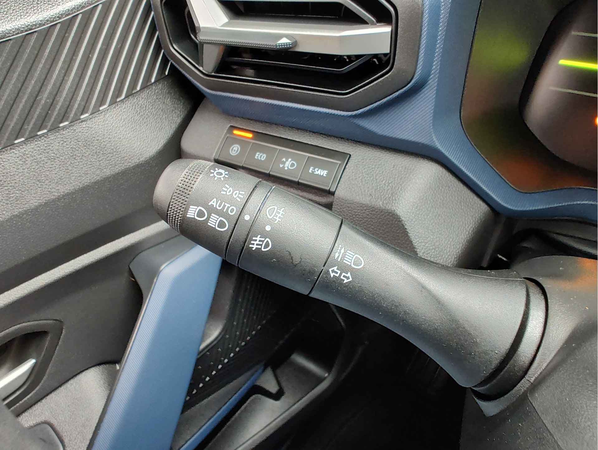 Dacia Duster 1.6 HYBRID 140 JOURNEY AUT. thumbnail 29