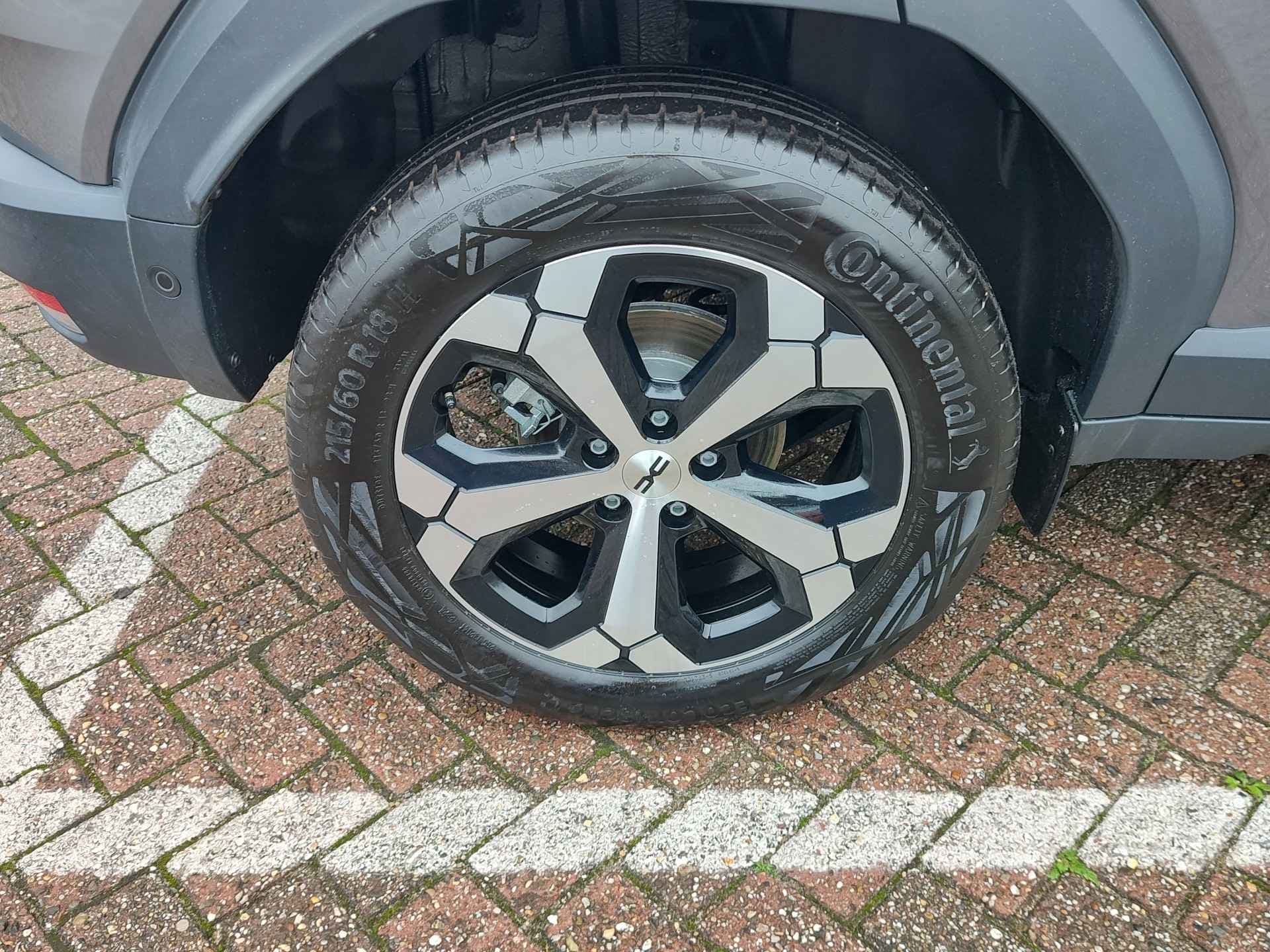 Dacia Duster 1.6 HYBRID 140 JOURNEY AUT. thumbnail 35