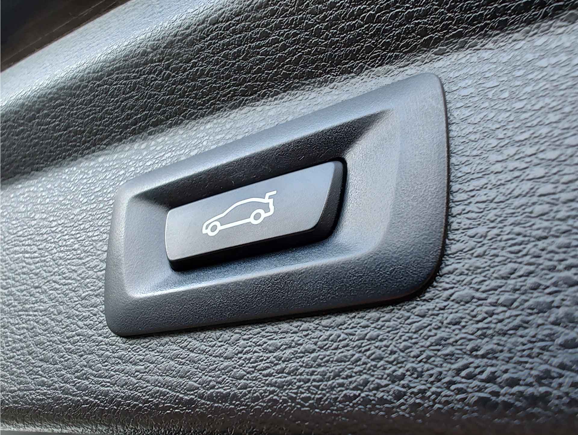 BMW X2 xDRIVE20i EXECUTIVE AUTOMAAT thumbnail 12