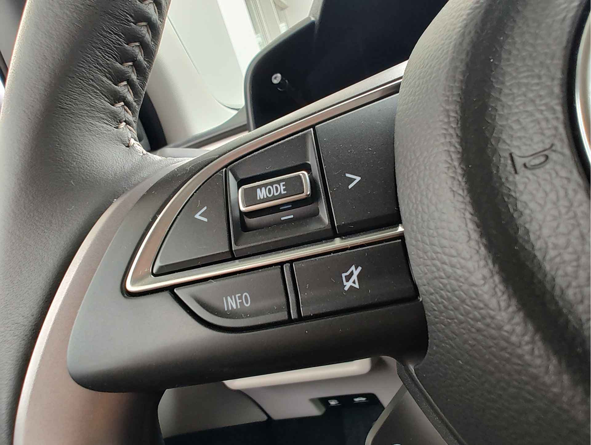 Suzuki Swift 1.2 SELECT SMART HYBRID thumbnail 22