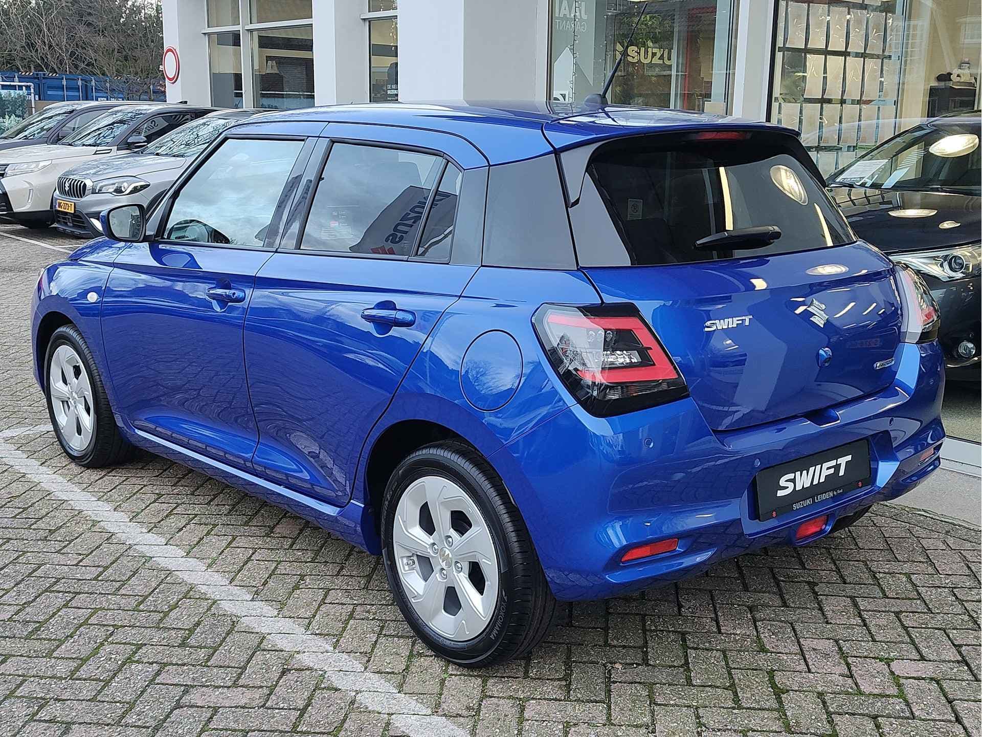 Suzuki Swift 1.2 SELECT SMART HYBRID thumbnail 3
