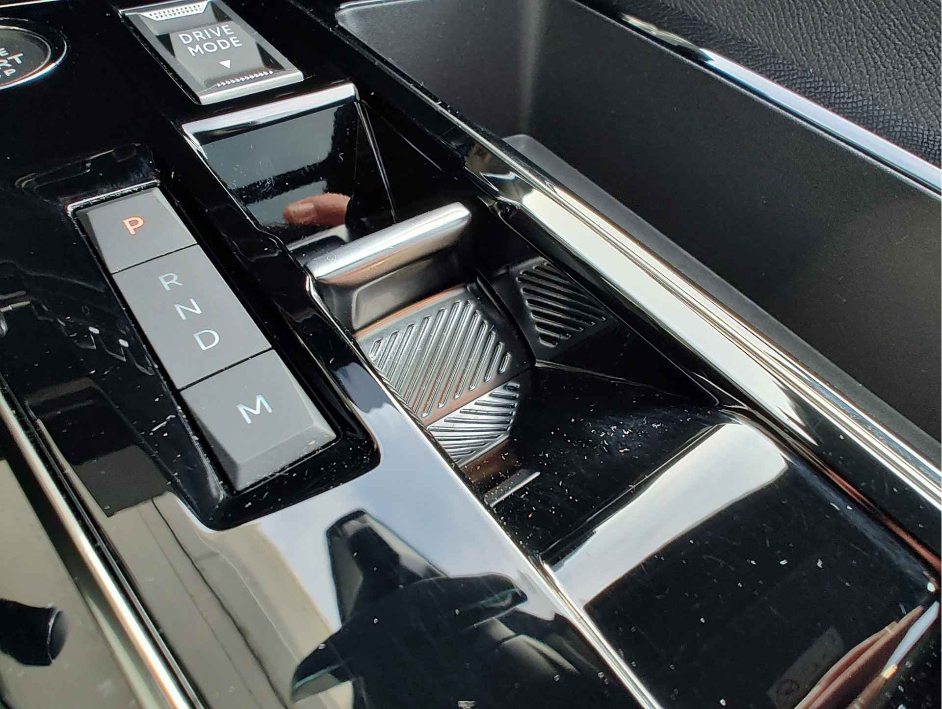 Peugeot 3008 1.2 HYBRID 136 GT AUTOMAAT thumbnail 21