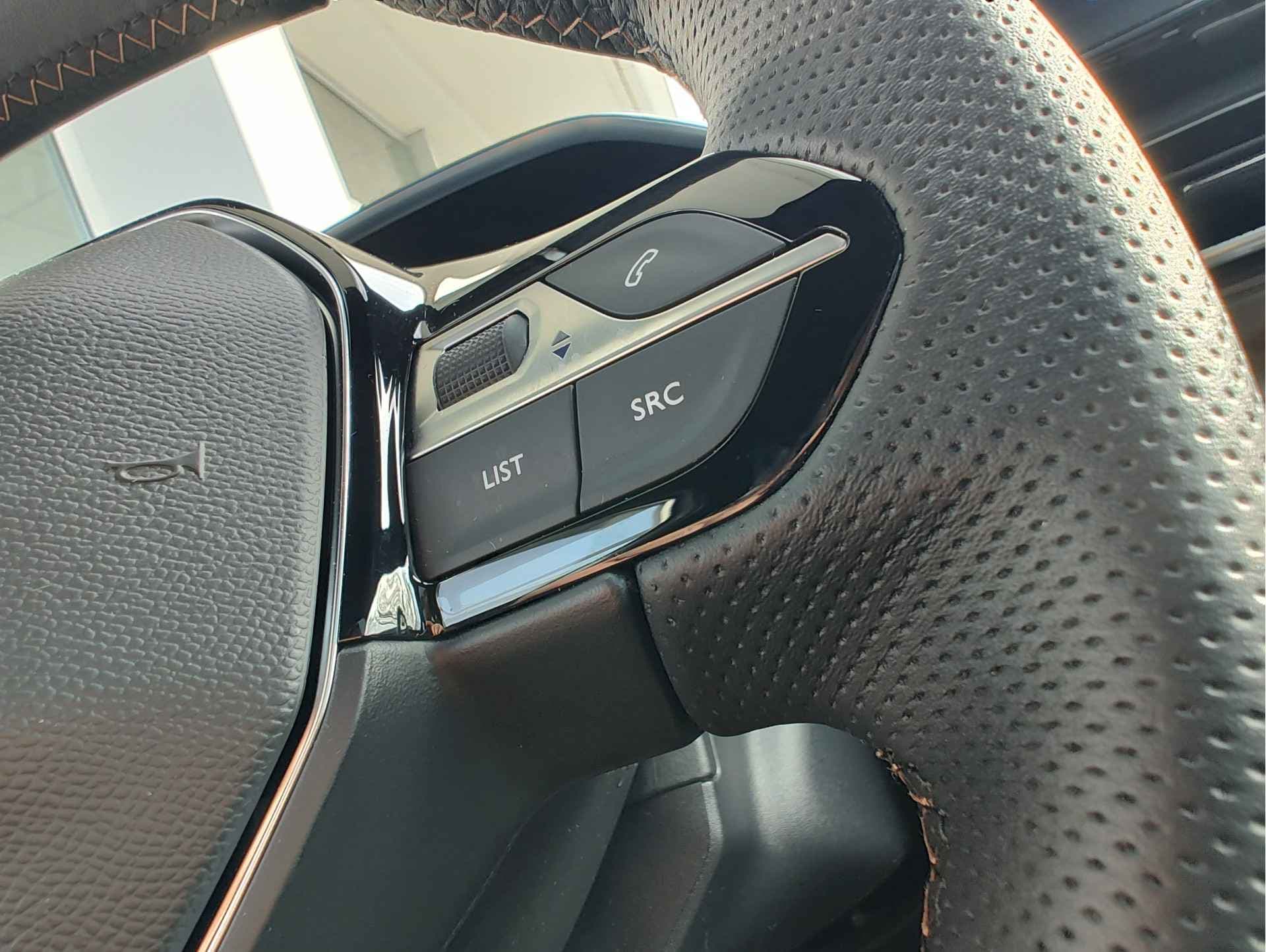 Peugeot 3008 1.2 HYBRID 136 GT AUTOMAAT thumbnail 23