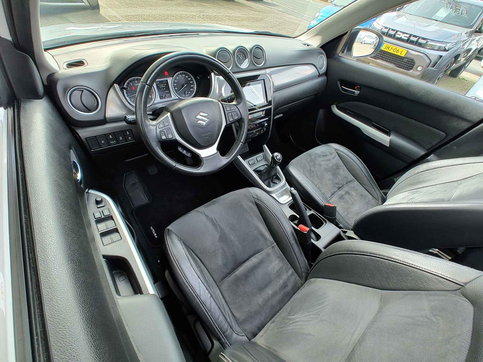 Suzuki Vitara 1.6 HIGH EXECUTIVE thumbnail 14