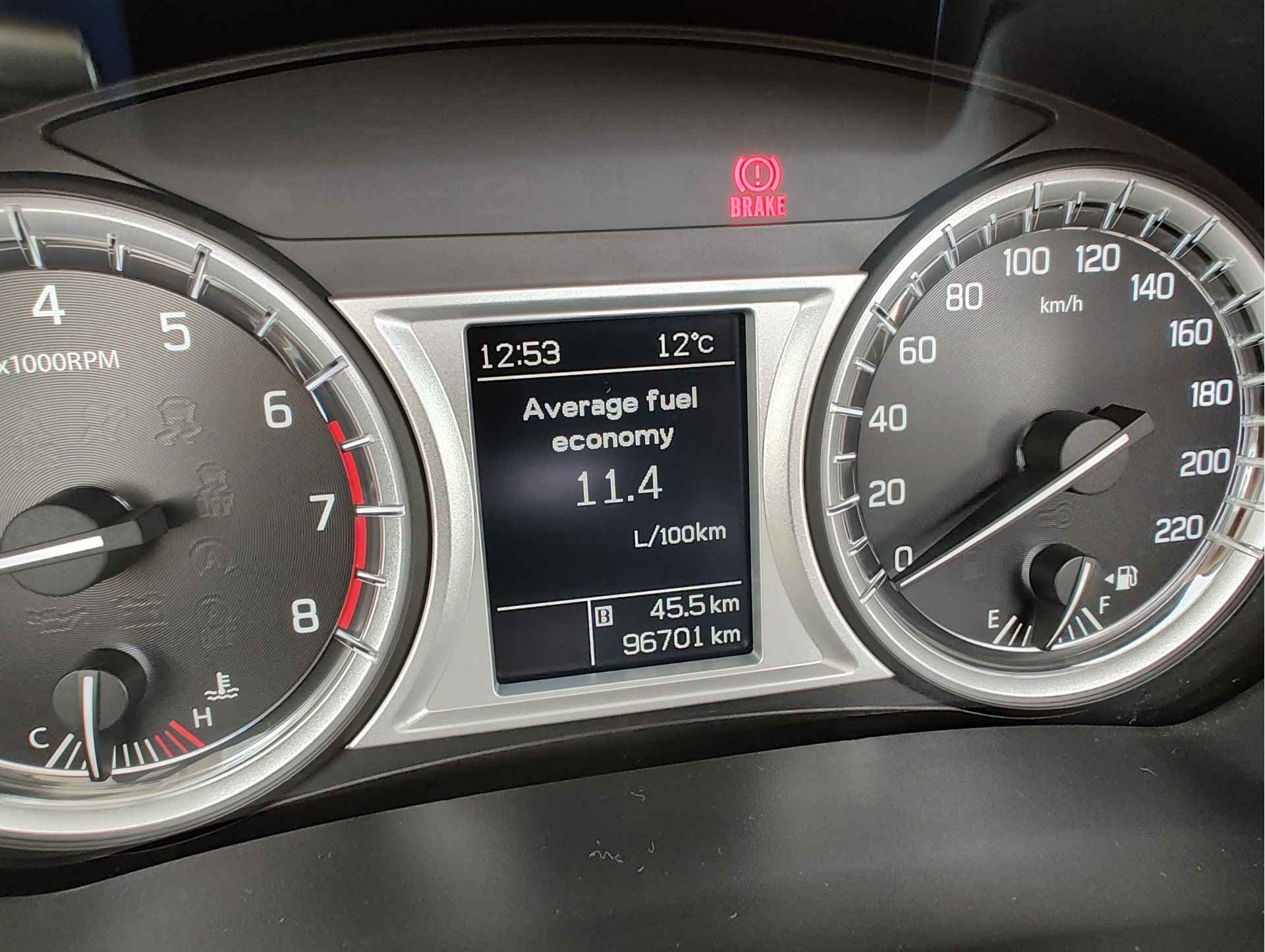 Suzuki Vitara 1.6 HIGH EXECUTIVE thumbnail 15