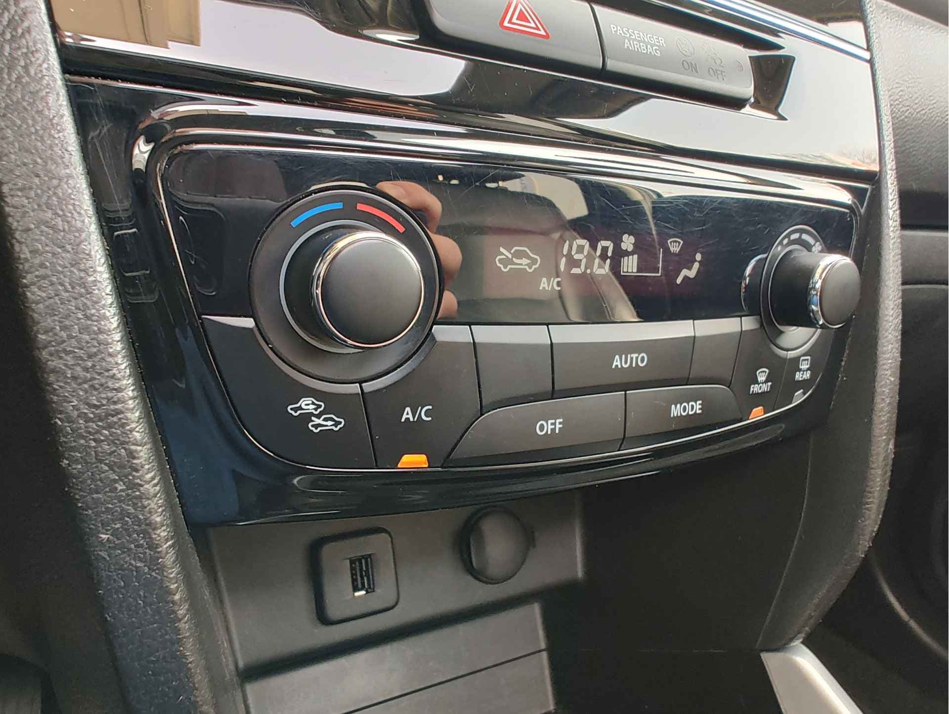 Suzuki Vitara 1.6 HIGH EXECUTIVE thumbnail 18