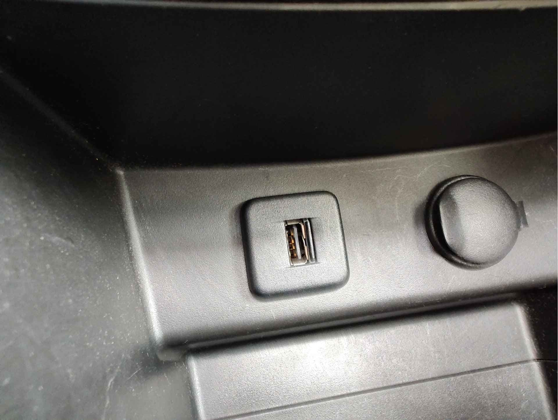 Suzuki Vitara 1.6 HIGH EXECUTIVE thumbnail 19